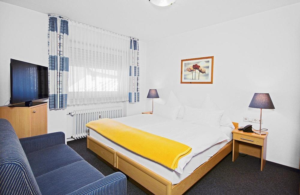Hotel Lindenkrug Gütersloh Zewnętrze zdjęcie